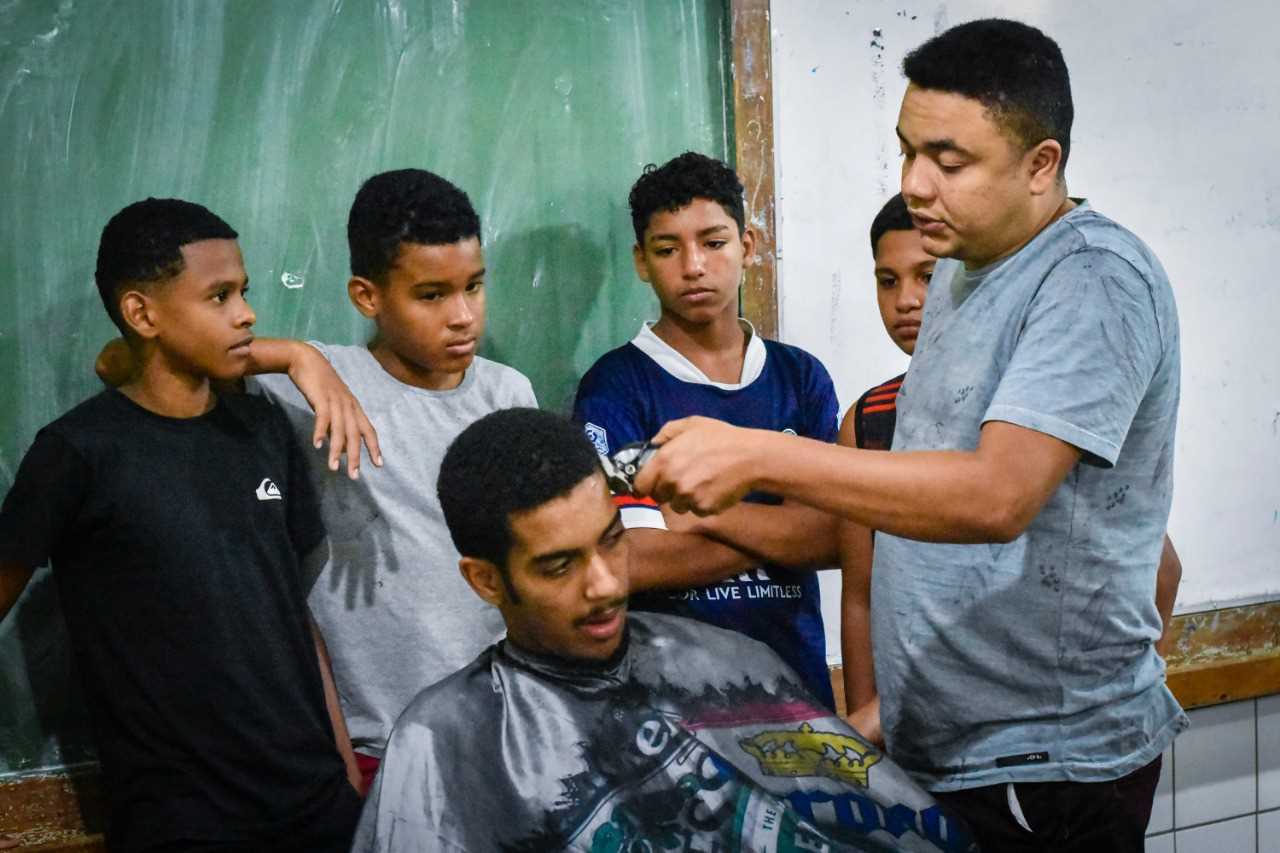 Camacã: Prefeitura encerra as oficinas de corte de cabelo